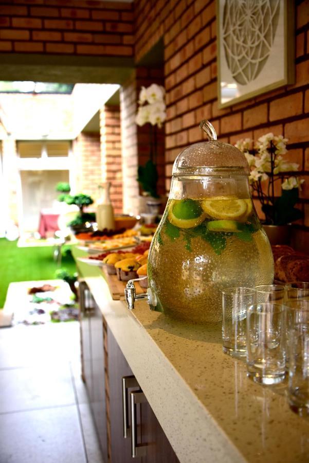 Five O'Clock Zen Boutique Guest House Centurion Buitenkant foto